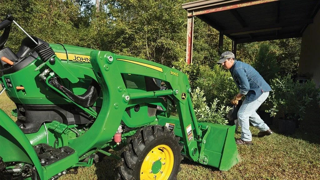 John Deere 3025D Compact Utility Tractor