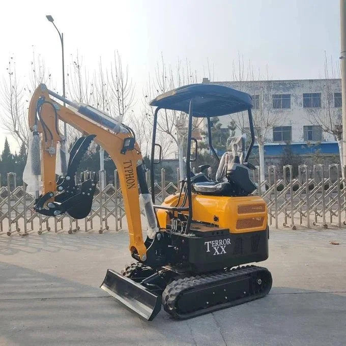 2025 4,000 lb TYPHON TERROR XX Mini Excavator Rubber Track with Kubota D902 Dies