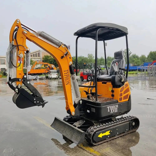 TYPHON TERROR XVIII Mini Excavator 4000 lb, Kubota D902 + 12″ Digging Bucket
